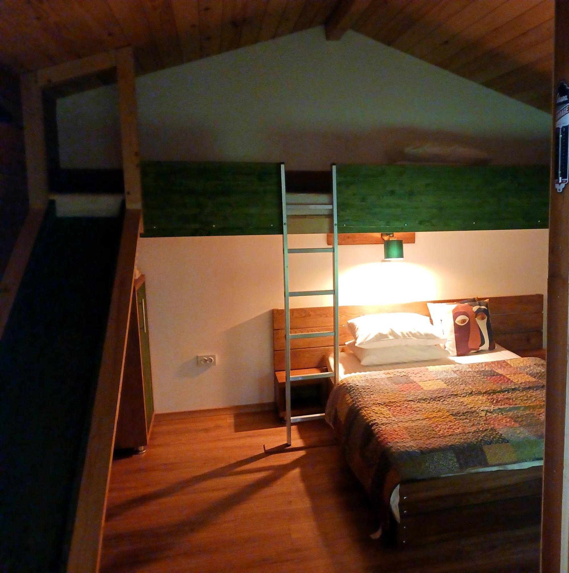 Villa La Livada Valea Danului Esterno foto