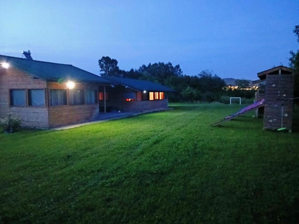 Villa La Livada Valea Danului Esterno foto